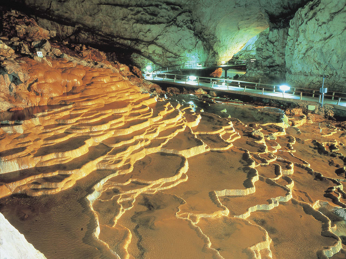 Akiyoshidai Plateau/Akiyoshido Cave_3