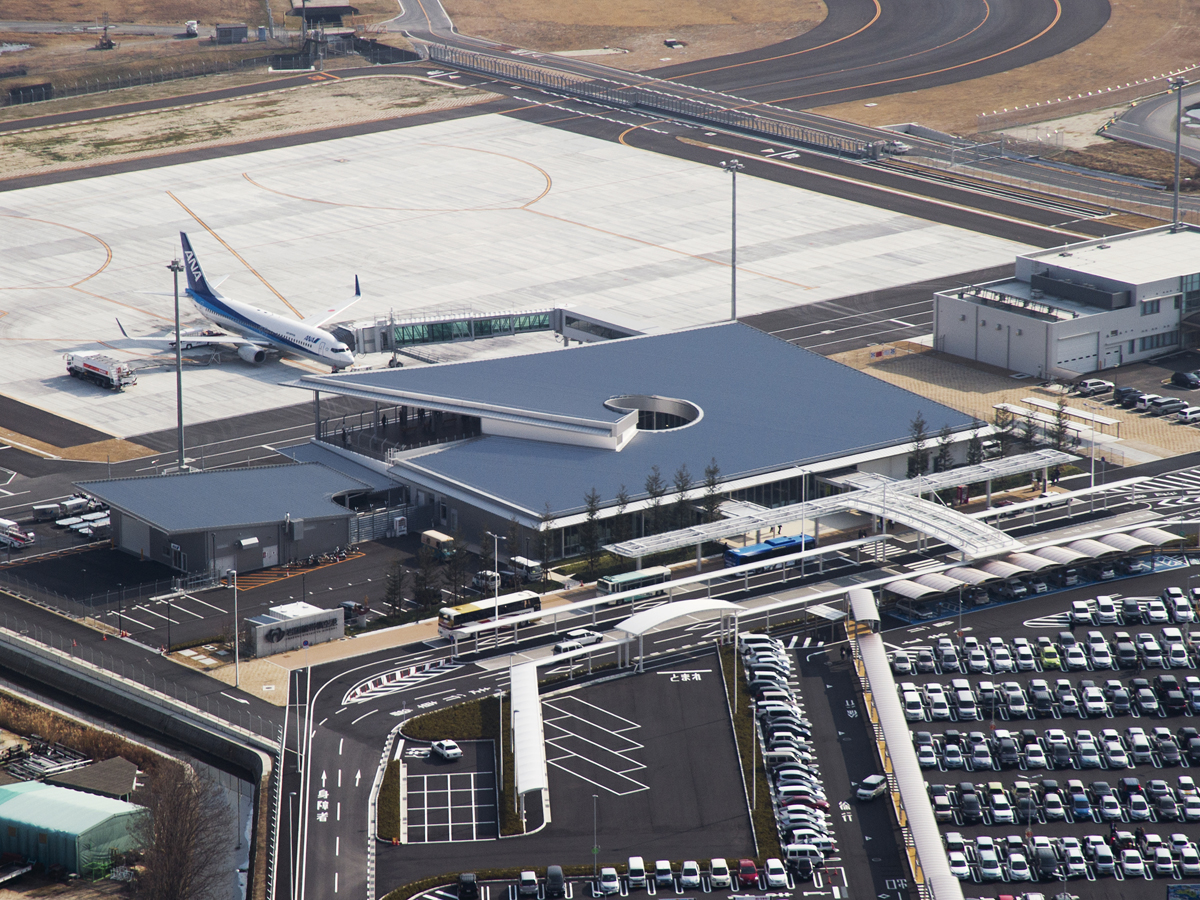 Iwakuni Kintaikyo Airport_1