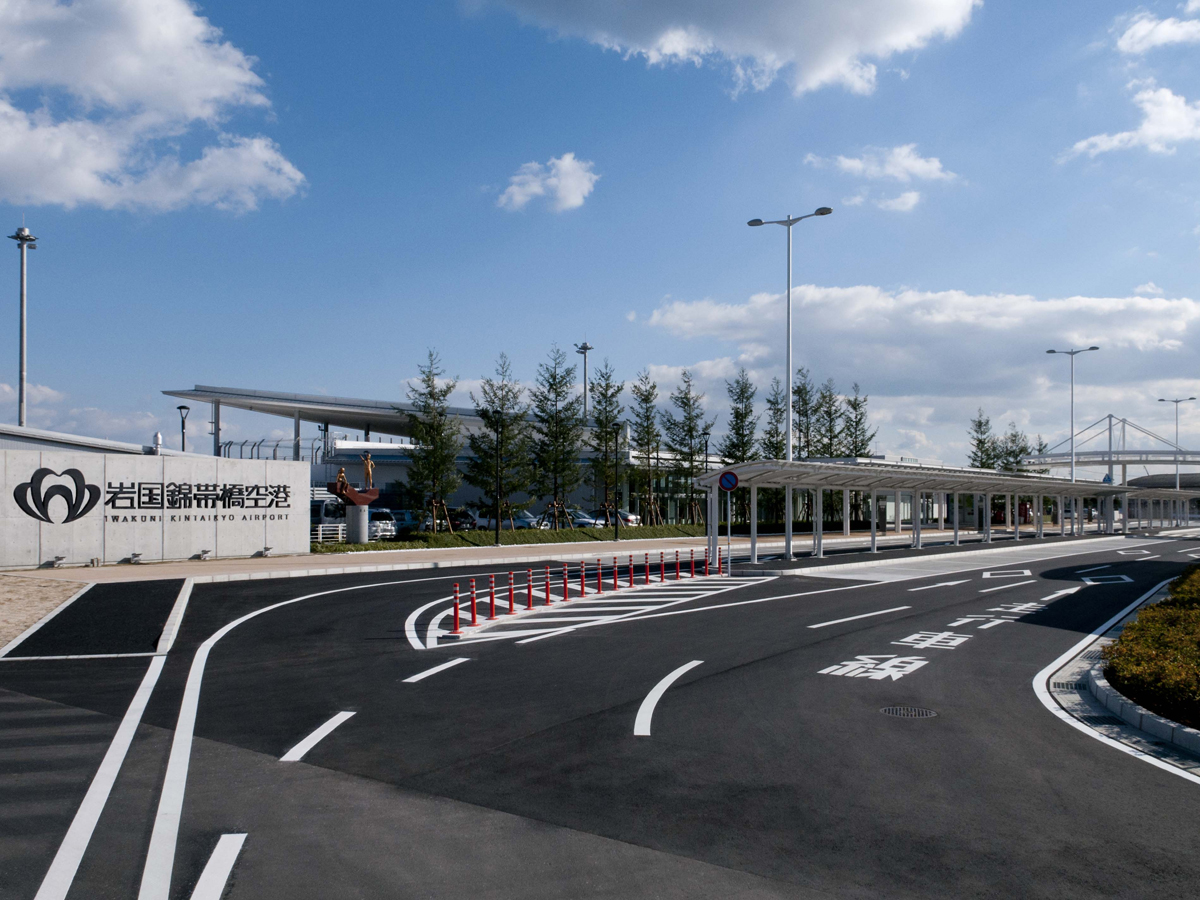 Iwakuni Kintaikyo Airport_2