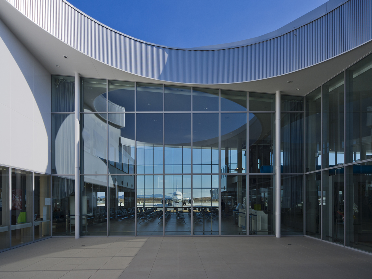 Iwakuni Kintaikyo Airport_4