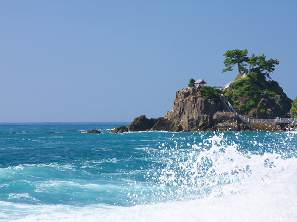 Katsurahama Beach