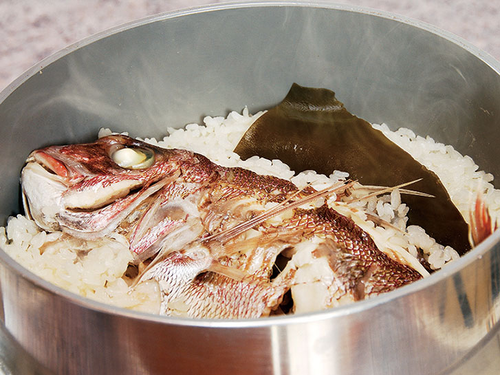 Tai-meshi (sea bream meals) (Matsuyama Ropeway Shopping District)_1