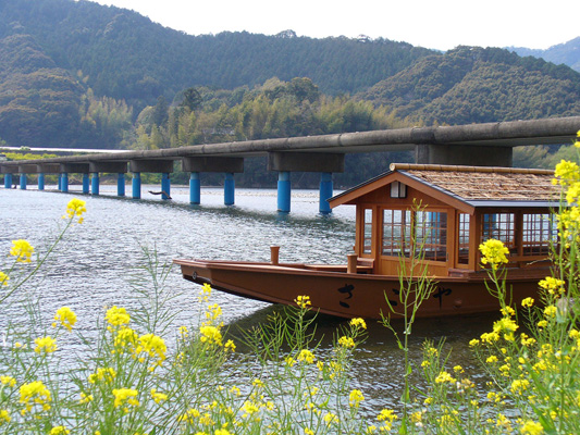 Shimanto River sightseeing boats_1